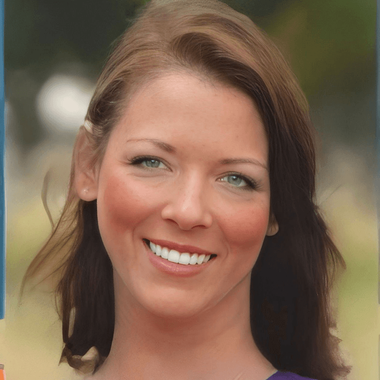 Laurie-Foley's avatar Laurie-Foley's avatar